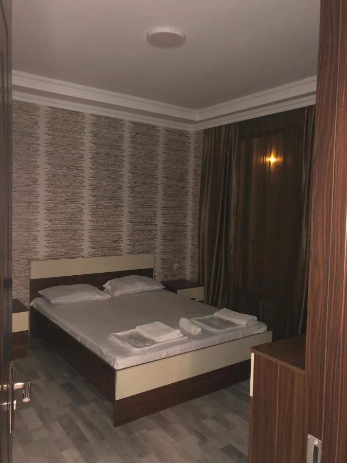 Гостевой дом G & A Guesthouse Батуми-15