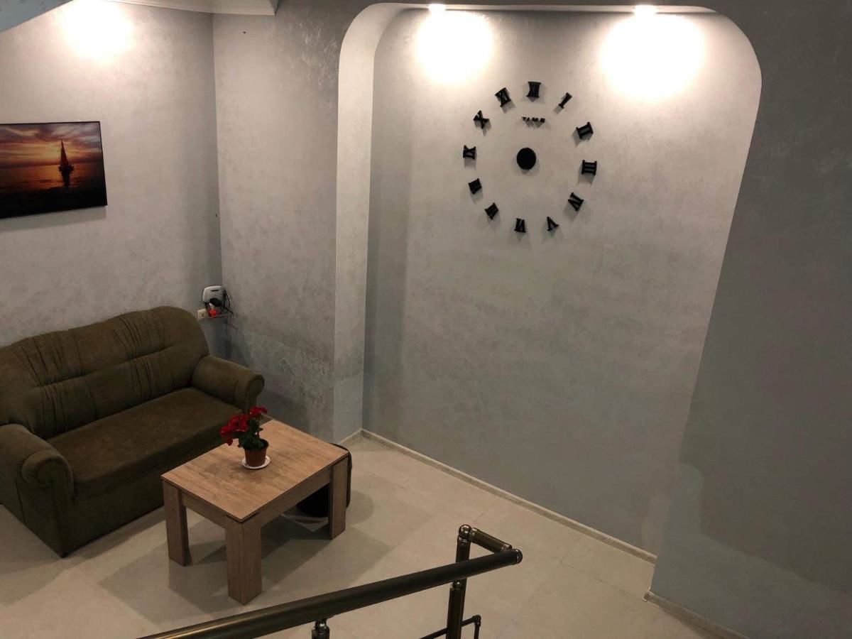 Гостевой дом G & A Guesthouse Батуми-9