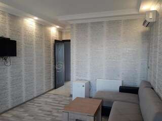Гостевой дом G & A Guesthouse Батуми Люкс с балконом-5