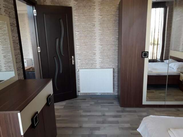 Гостевой дом G & A Guesthouse Батуми-27